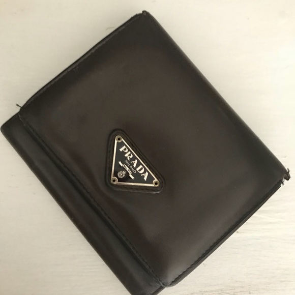 Prada Chocolate Wallet - Picture 6 of 6